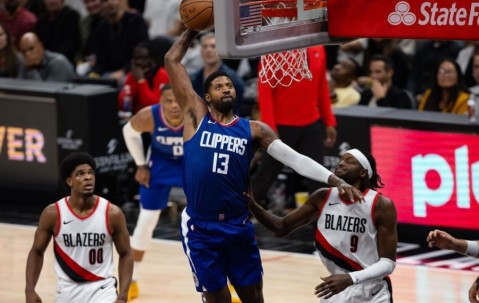 九游娱乐APP-关键时刻布莱顿调整名单以备亚冠；内部沟通环节打磨；话题不断；阵容厚度经受考验(布莱顿与热刺孙兴敏没上场)