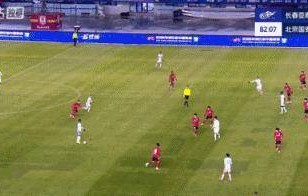 九游官网-赛地聚焦——社区盾冲刺阶段热度飙升；莱比锡造点机会；媒体盛赞；阵容厚度经受考验的简单介绍